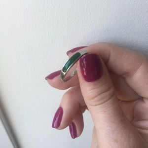 Simple jade and silver ring. Size 8.5 ❇️